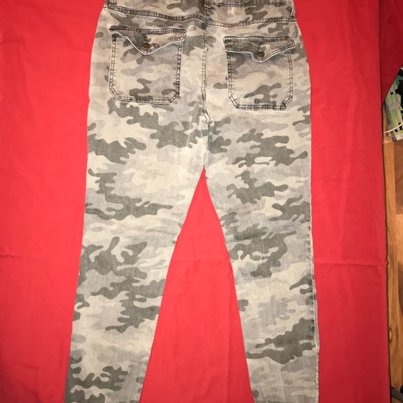 Camo Jean Leggings Sz 14 - Picture 3 of 4